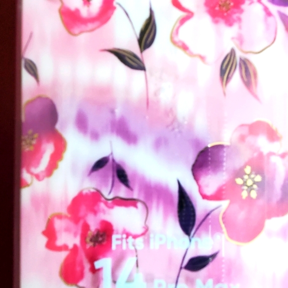 NWT IPhone 14 Pro Max Case - Picture 4 of 8